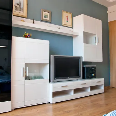 Apartment Port View-5 Min From Center