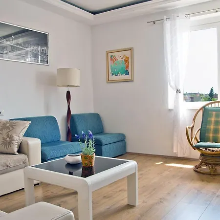 Port View-5 Min From Center Apartment Split