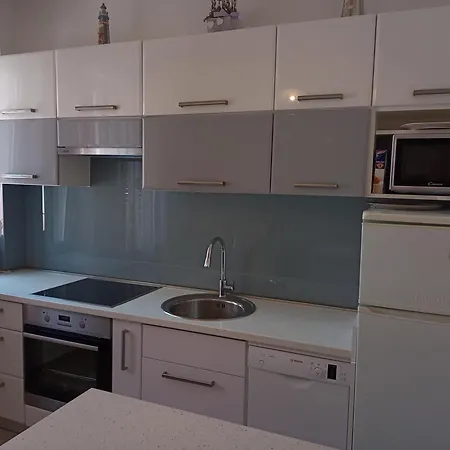 Port View-5 Min From Center * Split