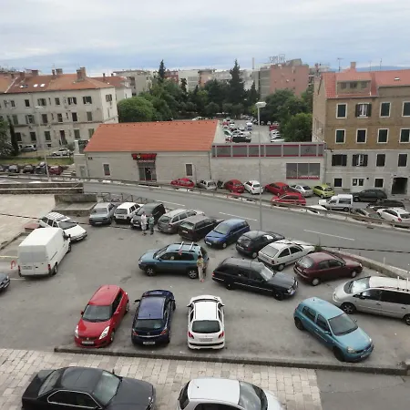 Port View-5 Min From Center Appartement *