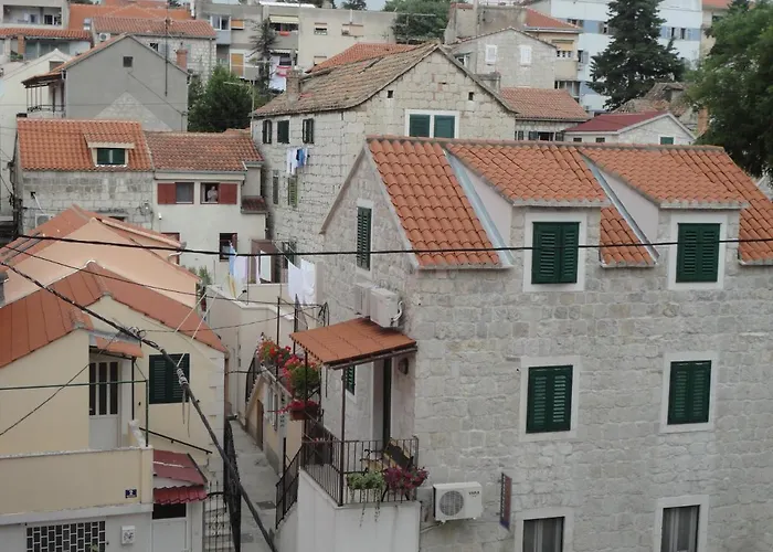 Port View-5 Min From Center Apartman