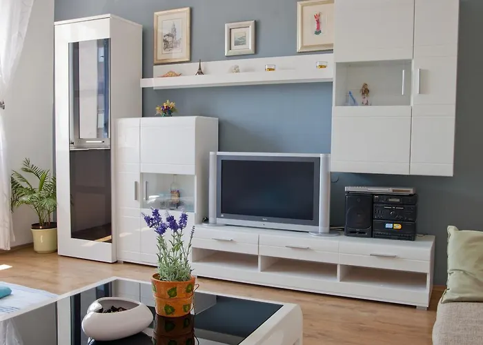 Port View-5 Min From Center Apartman *