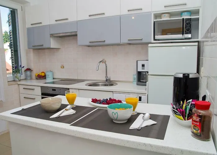 Apartman Port View-5 Min From Center