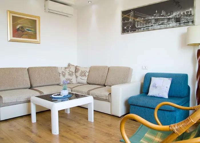 Apartman Port View-5 Min From Center Split