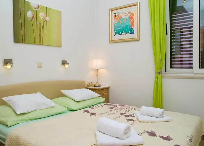 Port View-5 Min From Center Apartman Split