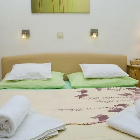 Port View-5 Min From Center